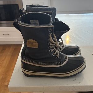 Sorel Black and Tan Snow Boots